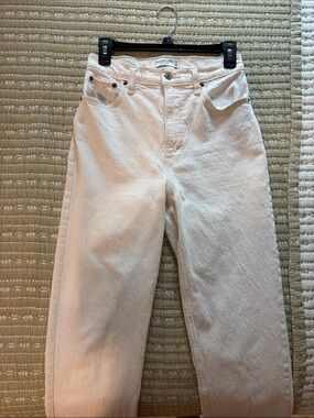 Abercrombie Women's High Waisted Straight Leg Jeans in Off-White